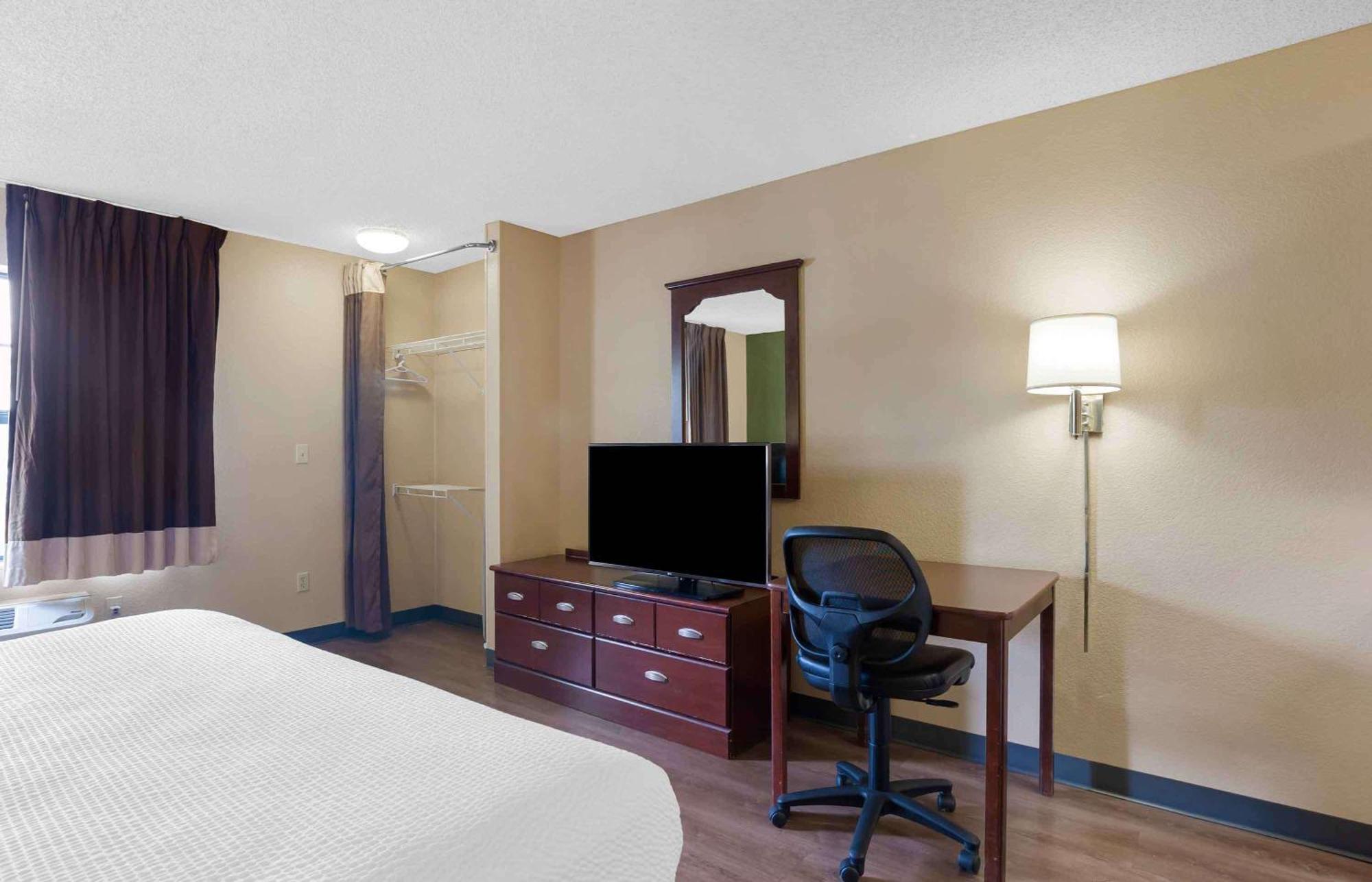 Extended Stay America Suites - Portland - Vancouver Evergreen Exterior photo